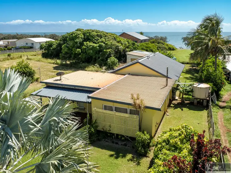 20 Hunter St, Burnett Heads QLD 4670