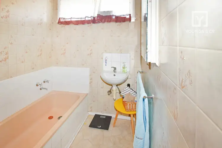 Sixth view of Homely house listing, 9 Florance Ct, Mooroopna VIC 3629