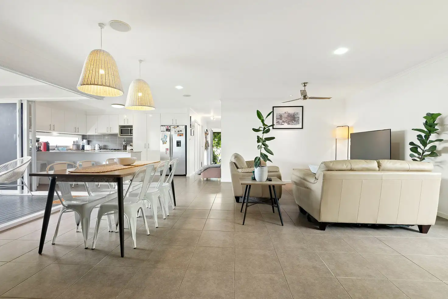 Main view of Homely house listing, 18 Myrtle Pl, Mountain Creek QLD 4557
