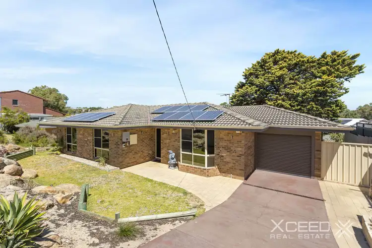 42 Cook Ave, Hillarys WA 6025