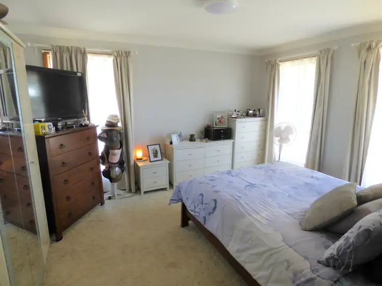 Seventh view of Homely house listing, 2 Jackson Way, Merredin WA 6415