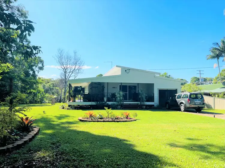 1 Oasis Dr, Russell Island QLD 4184