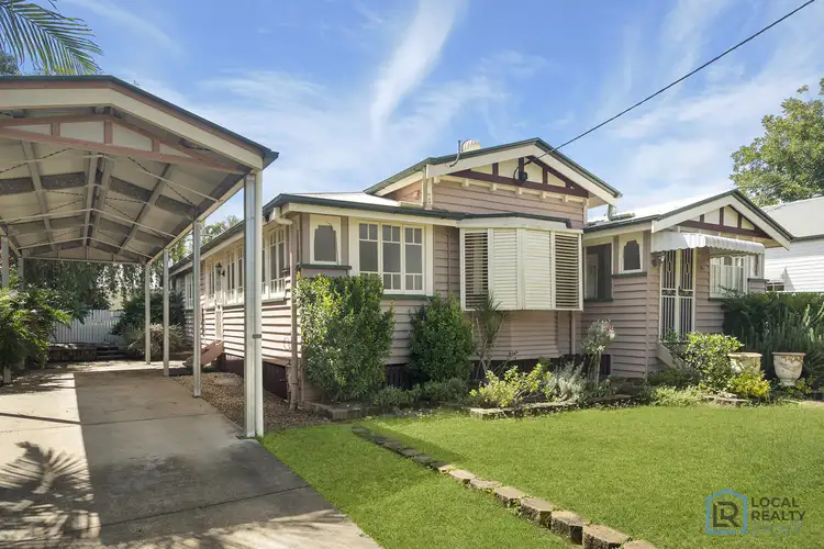 94 Thorn St, Ipswich QLD 4305