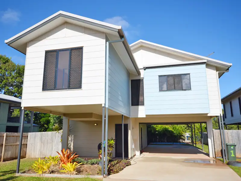 Main view of Homely townhouse listing, 1/18 Anzac Avenue, Rocky Point QLD 4874