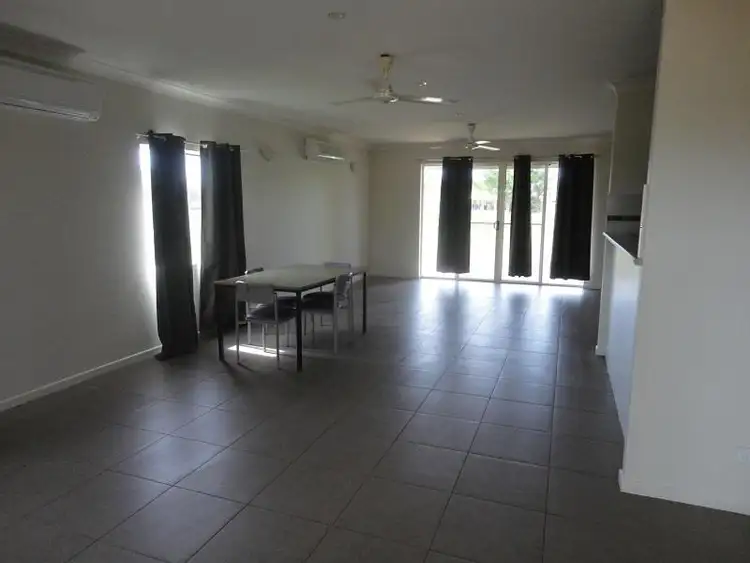 Third view of Homely unit listing, 3/16 Christie Avenue, Nanum QLD 4874