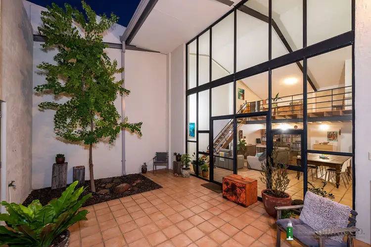 16 Little Lefroy Lane, South Fremantle WA 6162