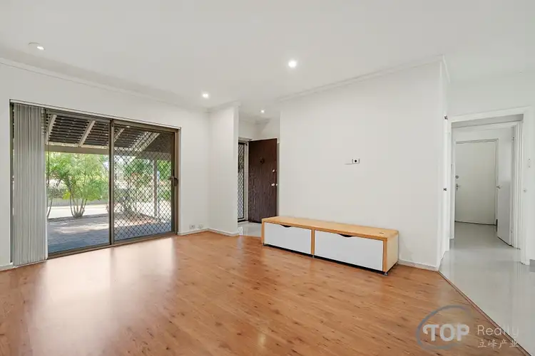 Fifth view of Homely semi-detached listing, 1 Morrison Way, Willetton WA 6155