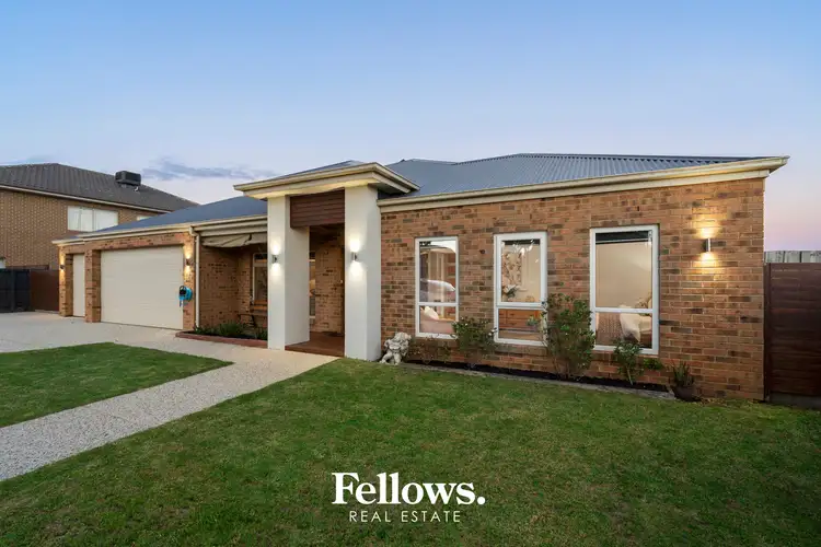 19 Withers Court, Pakenham VIC 3810