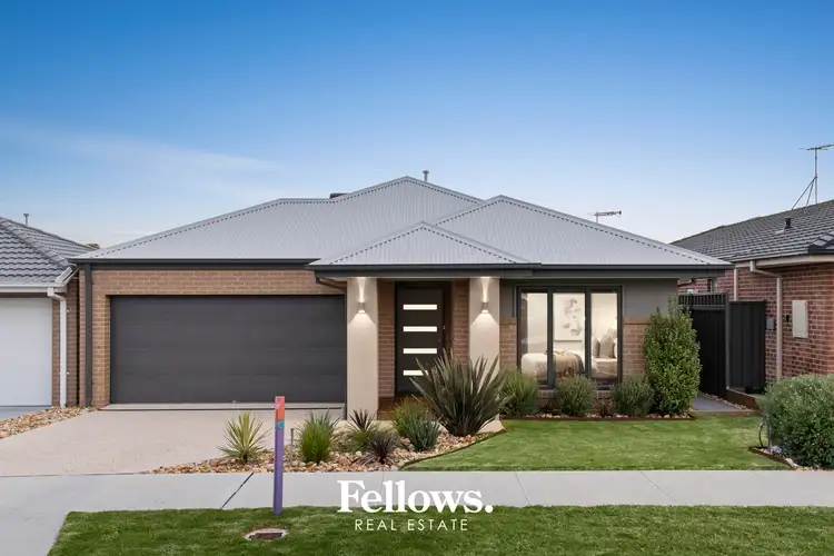 15 Zermatt Loop, Pakenham VIC 3810