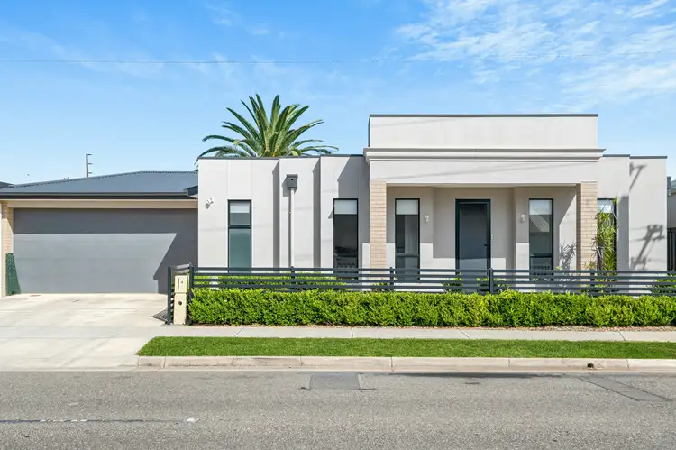 4 Corio Ave, Seaton SA 5023