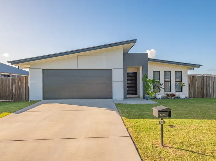 38 Cambridge Cct, Southside QLD 4570