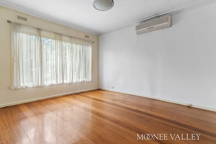 Second view of Homely house listing, 33 Hanley Street, Avondale Heights VIC 3034