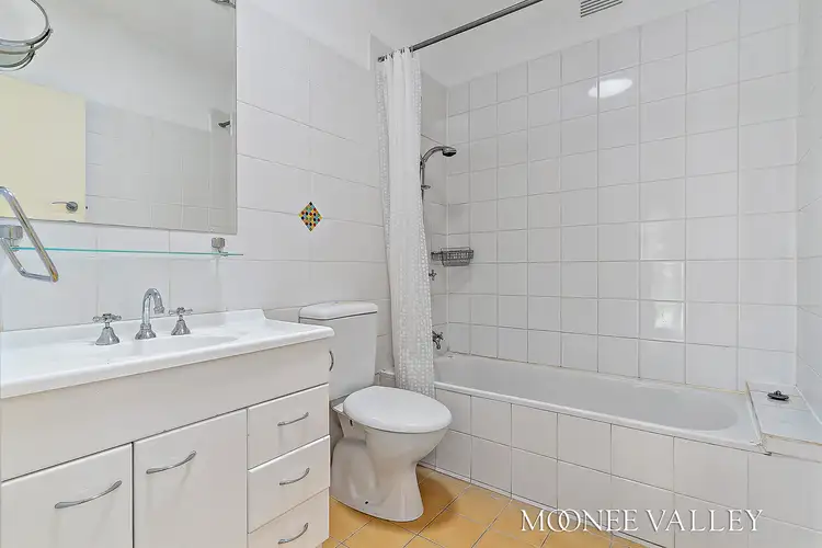 Fifth view of Homely house listing, 33 Hanley Street, Avondale Heights VIC 3034