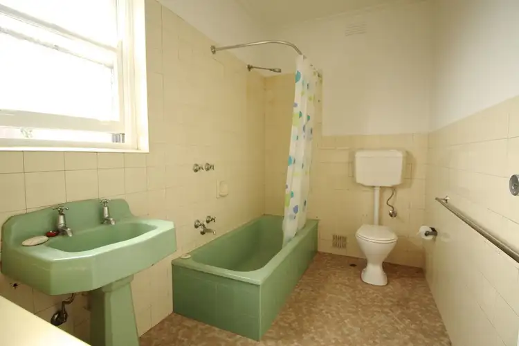 Fifth view of Homely apartment listing, Unit 8/4 Lyons St S, Ballarat Central VIC 3350