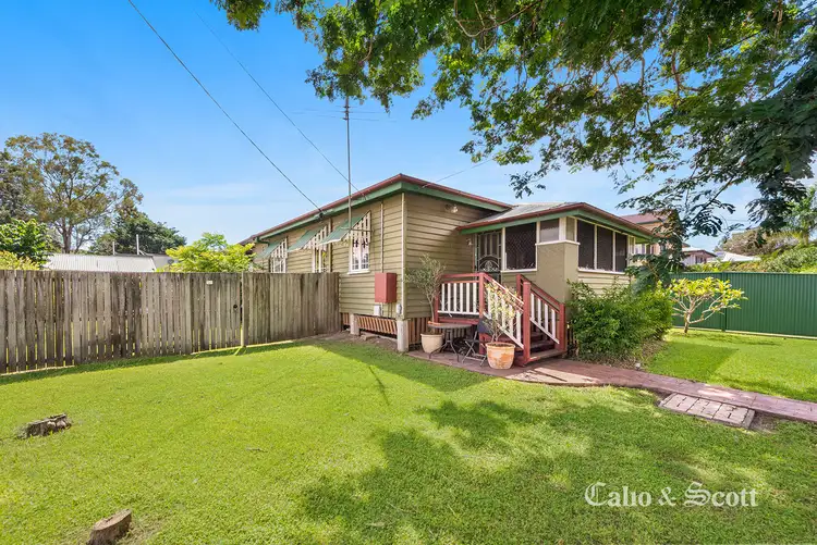 55 Kempster St, Sandgate QLD 4017
