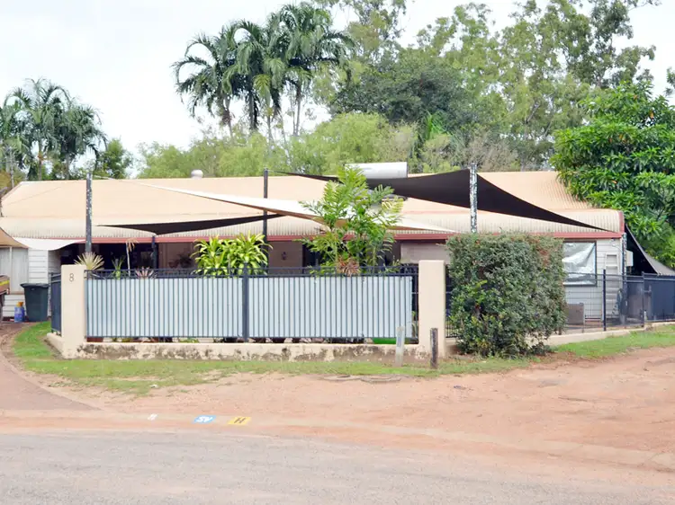 8 Nonda Close, Nanum QLD 4874