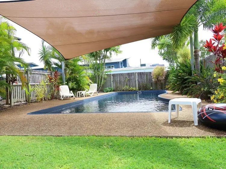 Main view of Homely townhouse listing, Unit 11/3-5 Erromango Dr, Jubilee Pocket QLD 4802