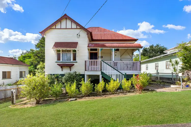 8 Lawrence St, North Ipswich QLD 4305