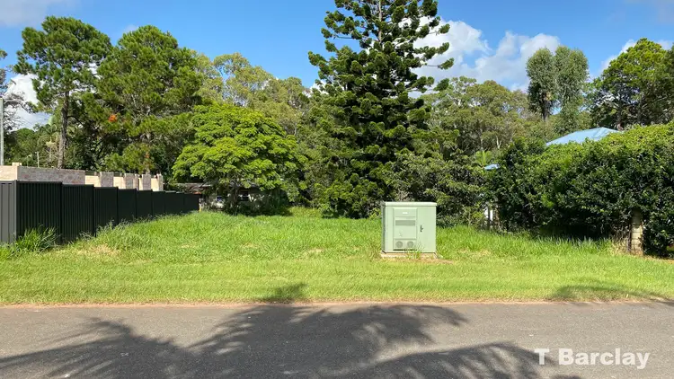 4 Halcyon St, Lamb Island QLD 4184