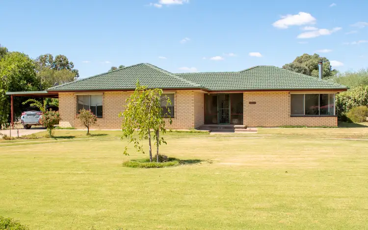 36 Stuart Street, Melrose SA 5483