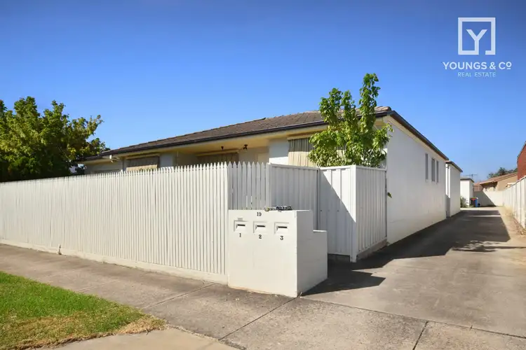Unit 2/19 Dampier Ave, Shepparton VIC 3630