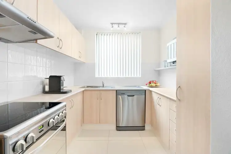 Fifth view of Homely unit listing, Unit 8/10 Marine Pde, The Entrance NSW 2261