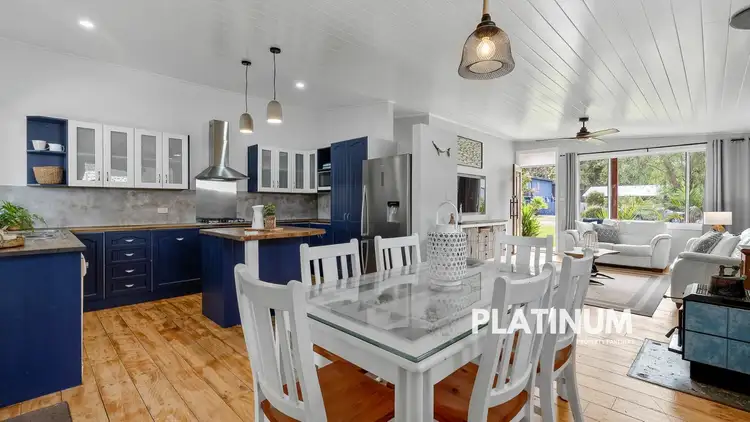17 Queen Mary St, Callala Beach NSW 2540