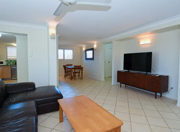 Fifth view of Homely unit listing, Unit 2/41 Esplanade, Bargara QLD 4670