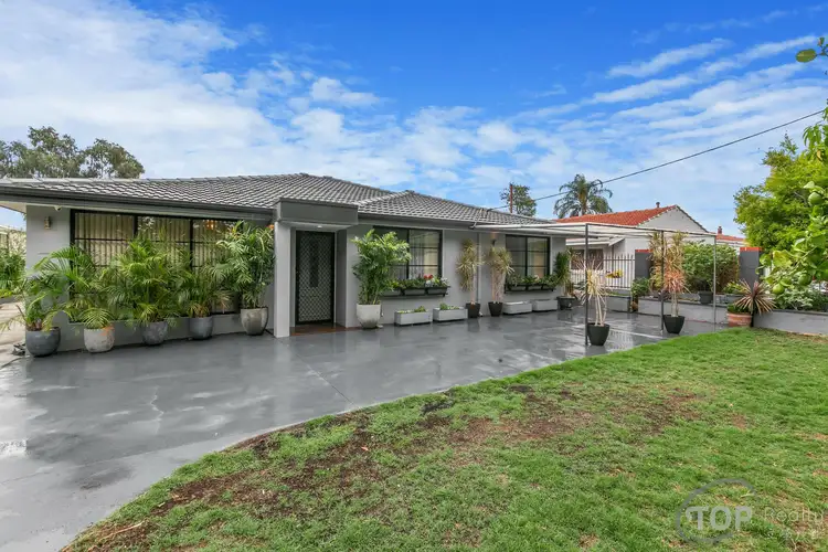 220A High Road, Riverton WA 6148