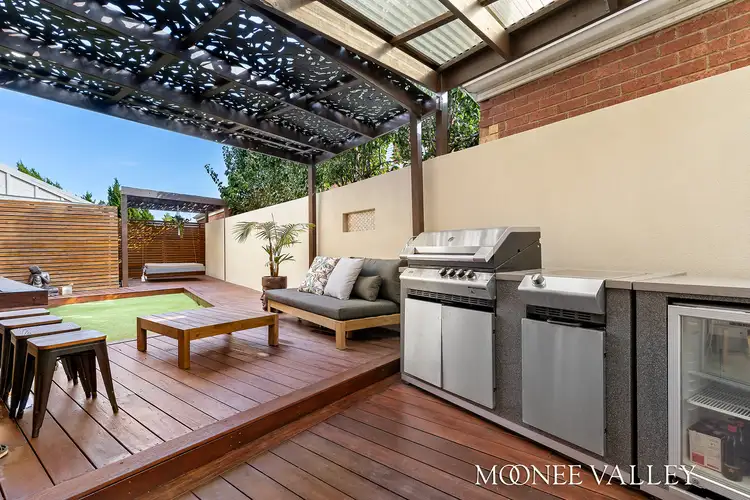 Main view of Homely townhouse listing, 2/72 Parkside Avenue, Keilor East VIC 3033
