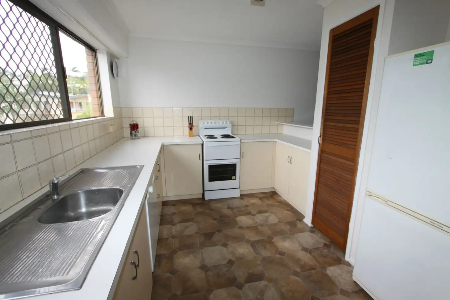 Main view of Homely unit listing, Unit 3/105 Cambridge Street, The Range QLD 4700