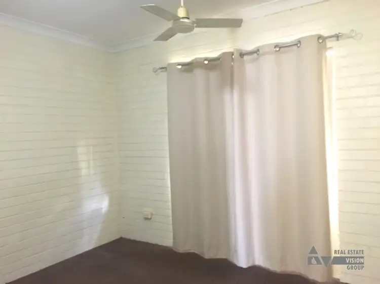 Fifth view of Homely unit listing, 5 Gibson Gr, Emerald QLD 4720