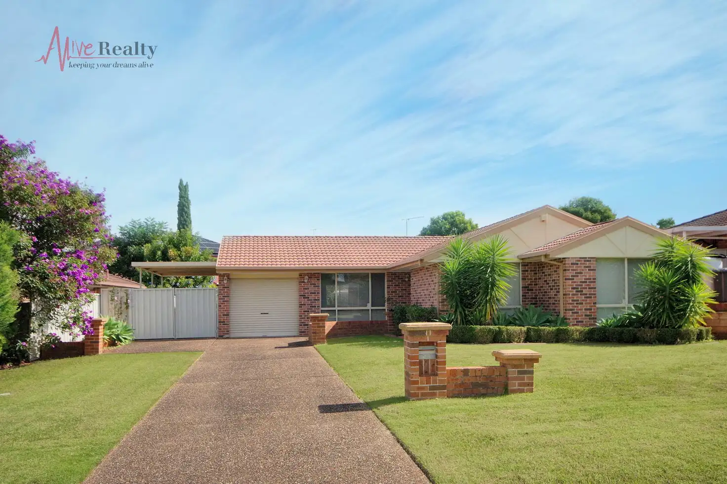 Main view of Homely house listing, 10 Saltpetre Cl, Eagle Vale NSW 2558