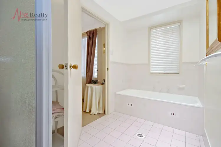 Fifth view of Homely house listing, 10 Saltpetre Cl, Eagle Vale NSW 2558