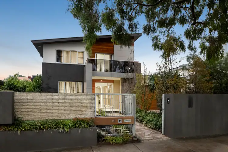 19 Lynette Ave, Beaumaris VIC 3193