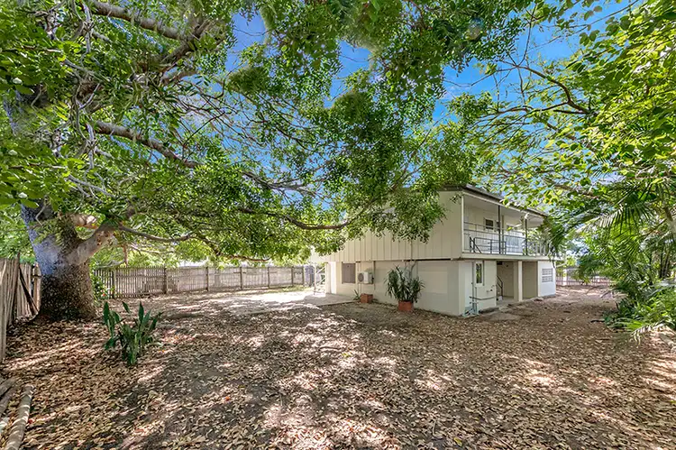 2 Arunta St, Cranbrook QLD 4814