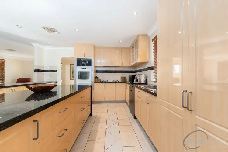 Fifth view of Homely house listing, 2 Bowyer Close, Willetton WA 6155