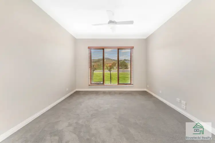 Sixth view of Homely house listing, 7 Bullen Ct, Trafalgar VIC 3824