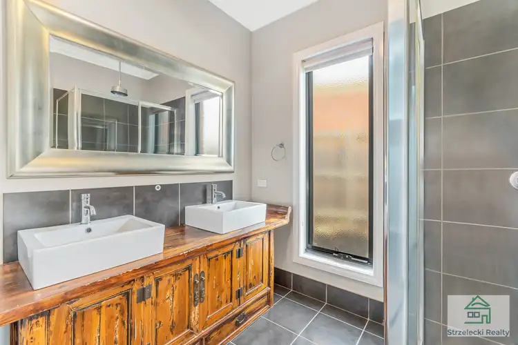 Seventh view of Homely house listing, 7 Bullen Ct, Trafalgar VIC 3824