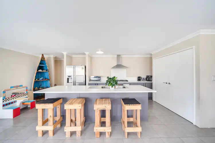 Fourth view of Homely house listing, 7 Arawatta Loop, Madora Bay WA 6210