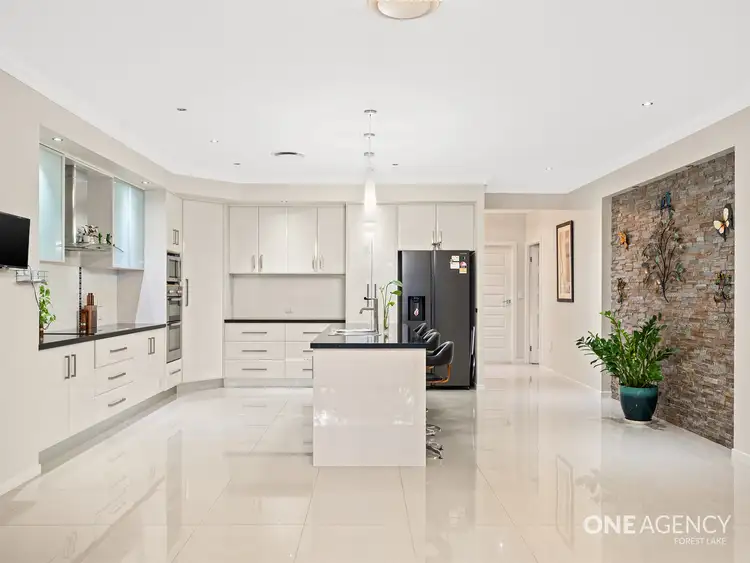 Third view of Homely house listing, 8 William Cl, Doolandella QLD 4077