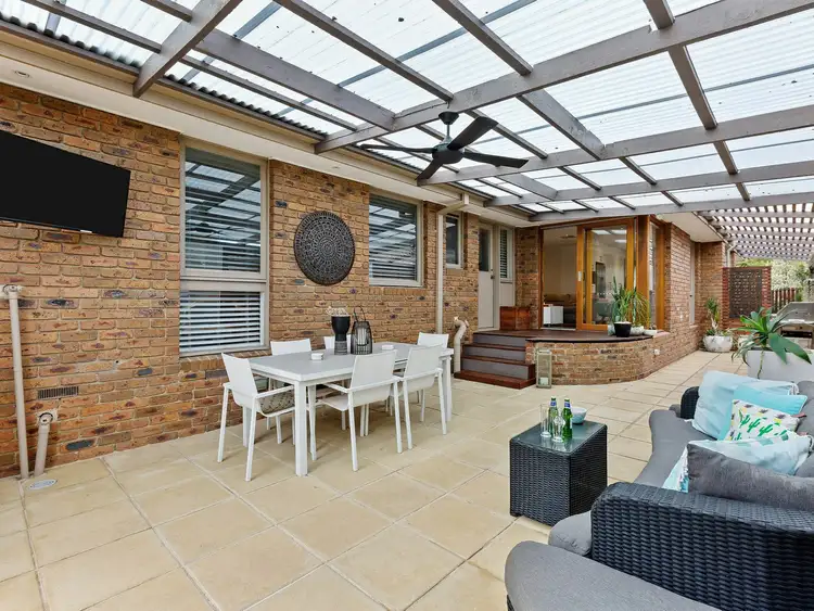 Fifth view of Homely house listing, 2 Kenmore Ct, Frankston VIC 3199