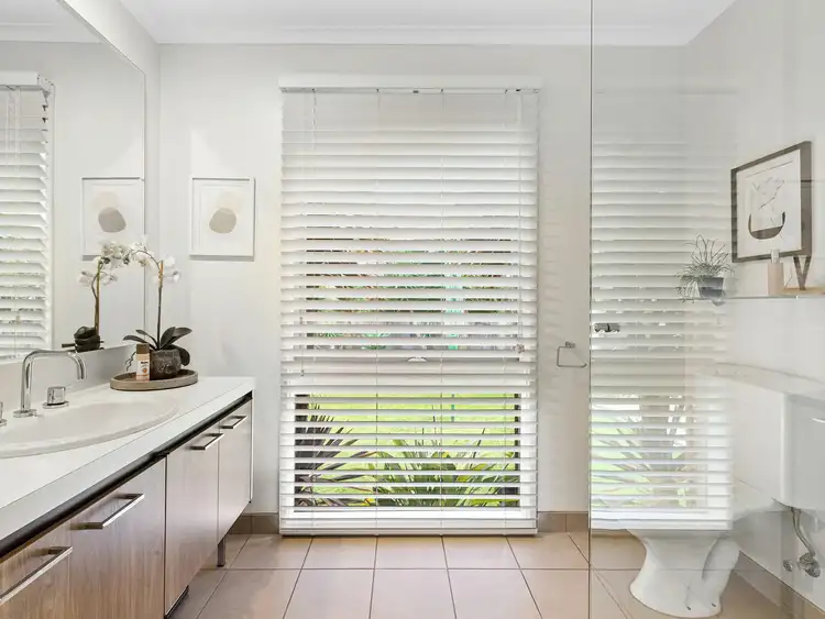 Seventh view of Homely house listing, 2 Kenmore Ct, Frankston VIC 3199