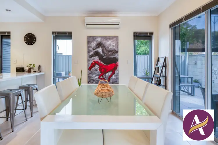 Unit 19/18 Deanmore Bend, Hammond Park WA 6164