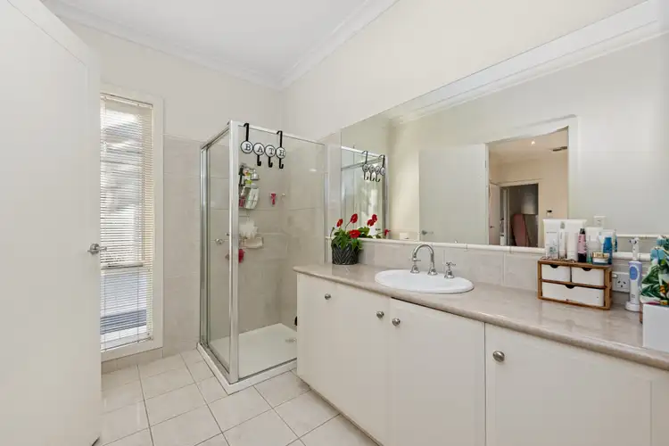 Fifth view of Homely house listing, 4 St Robbins Ave, Lake Gardens VIC 3355