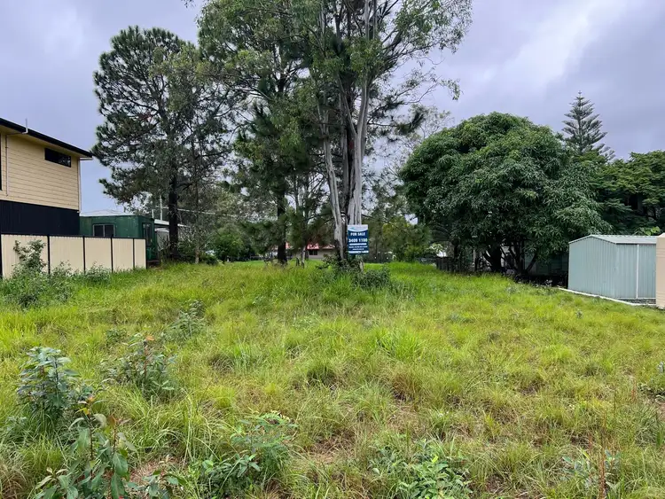 13 Jasper St, Russell Island QLD 4184