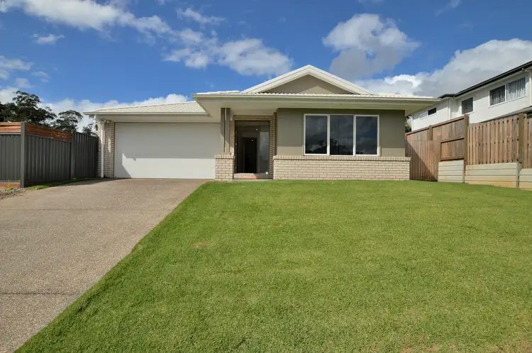 15 Stapleton Ct
