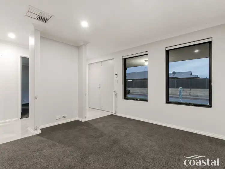 Fifth view of Homely house listing, 10 Arthurian Way, Baldivis WA 6171