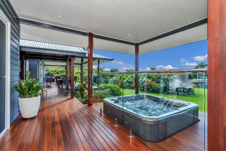 6 Unsworth Dr, Mission Beach QLD 4852