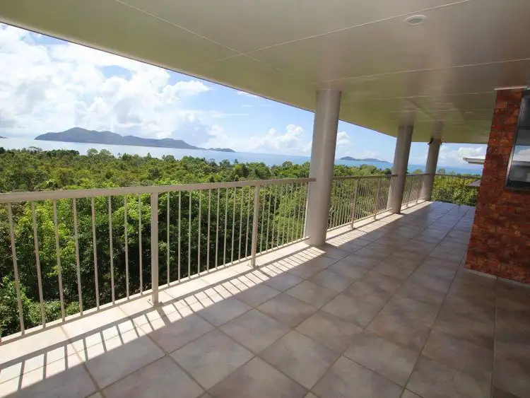 46 Mission Dr, South Mission Beach QLD 4852